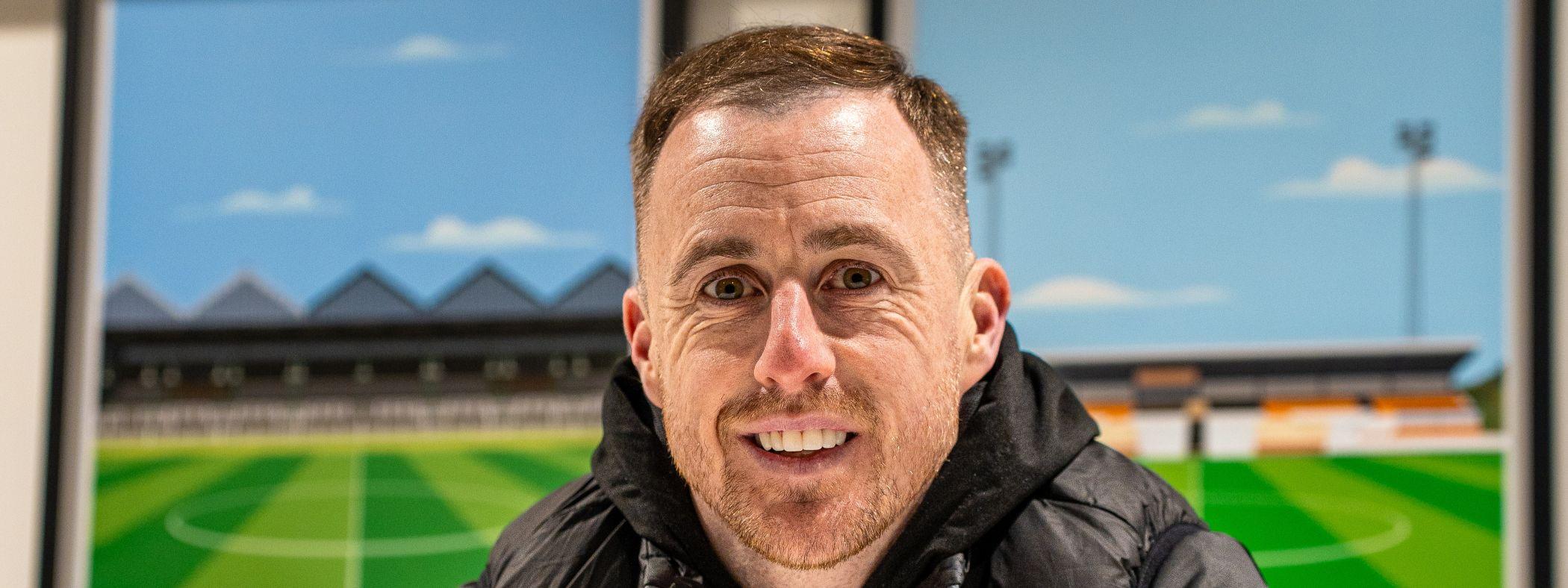 Scott Davies signs new contract extension