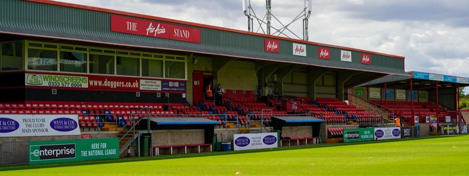 Slough edged out by league leaders Dagenham